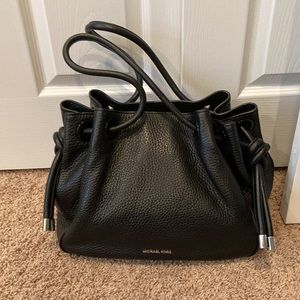*** SOLD *** Michael Kors black hand bag/shoulder bag/tote